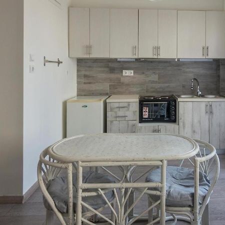 Lovely Studio Apartment For 2 Ppl In Atena Exterior foto